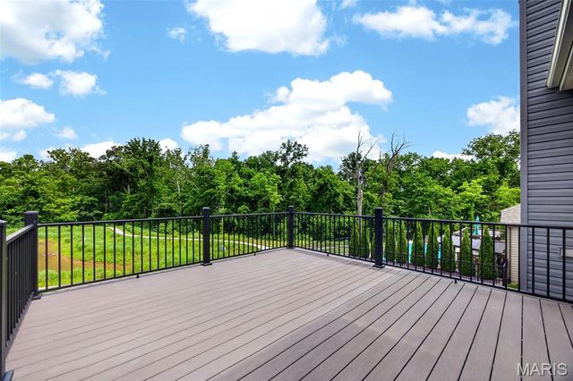 523 Cliff Brook Drive, O'fallon, MO 63366