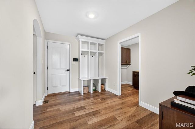 523 Cliff Brook Drive, O'fallon, MO 63366
