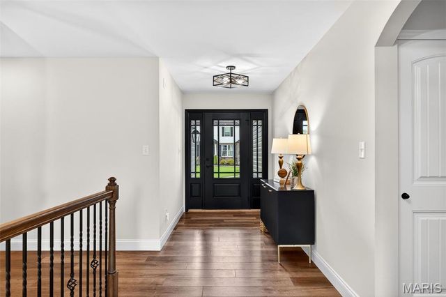 523 Cliff Brook Drive, O'fallon, MO 63366