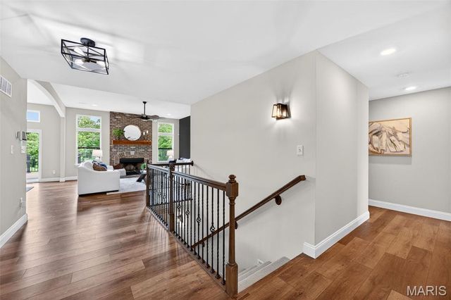523 Cliff Brook Drive, O'fallon, MO 63366