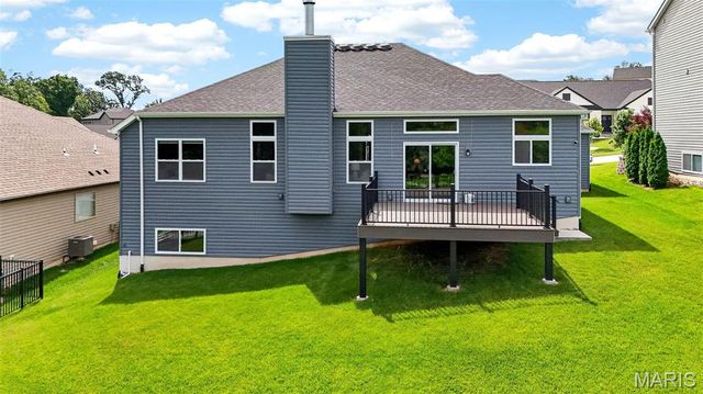 523 Cliff Brook Drive, O'fallon, MO 63366