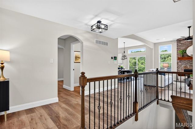 523 Cliff Brook Drive, O'fallon, MO 63366