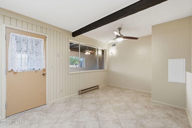 425 N Calle Del Diablo, Green Valley, AZ 85614