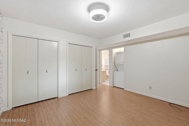 425 N Calle Del Diablo, Green Valley, AZ 85614