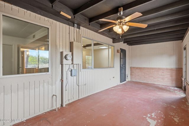 425 N Calle Del Diablo, Green Valley, AZ 85614