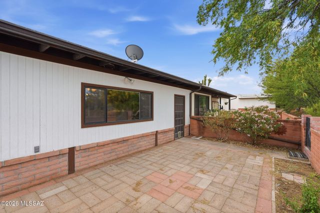 425 N Calle Del Diablo, Green Valley, AZ 85614