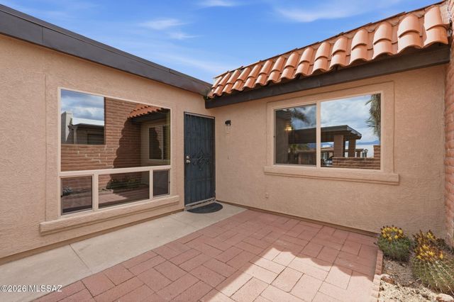 425 N Calle Del Diablo, Green Valley, AZ 85614