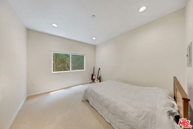 3401 S Bentley Avenue 301, Los Angeles, CA 90034