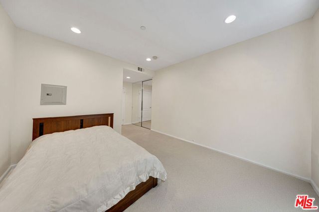 3401 S Bentley Avenue 301, Los Angeles, CA 90034