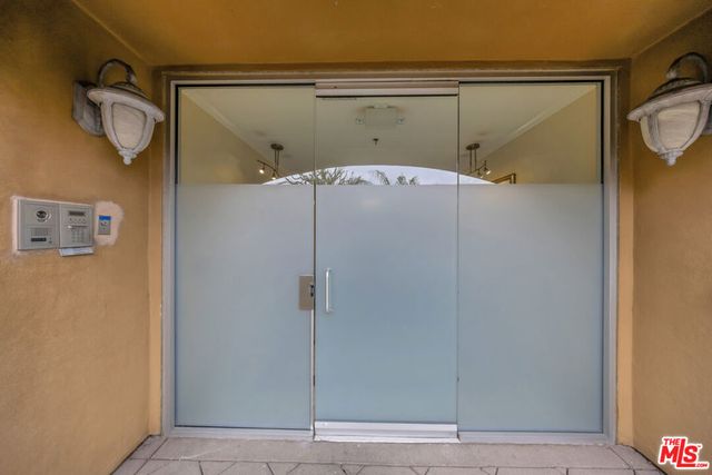 3401 S Bentley Avenue 301, Los Angeles, CA 90034