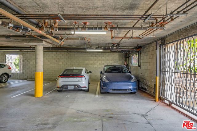 3401 S Bentley Avenue 301, Los Angeles, CA 90034