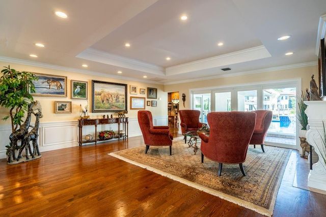 2317 NE 28th Court, Lighthouse Point, FL 33064