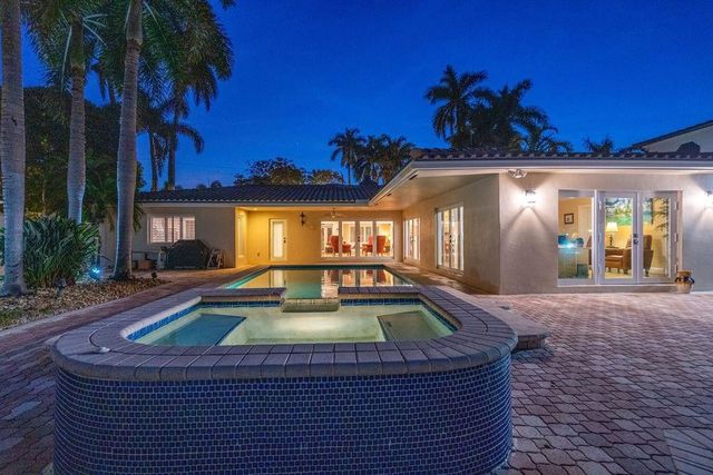 2317 NE 28th Court, Lighthouse Point, FL 33064