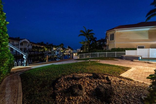 2317 NE 28th Court, Lighthouse Point, FL 33064