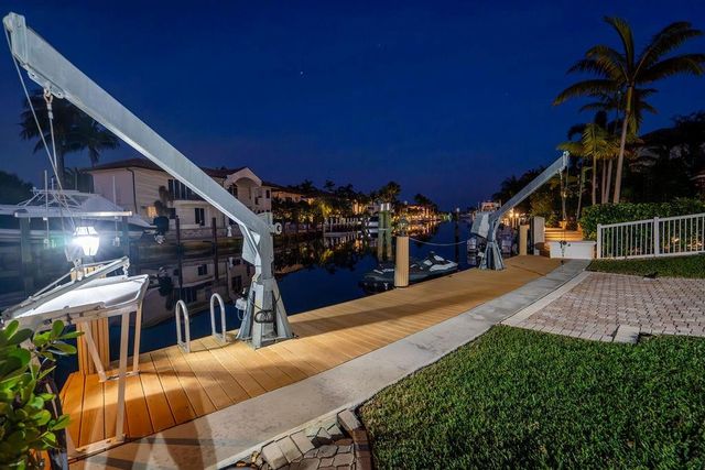 2317 NE 28th Court, Lighthouse Point, FL 33064