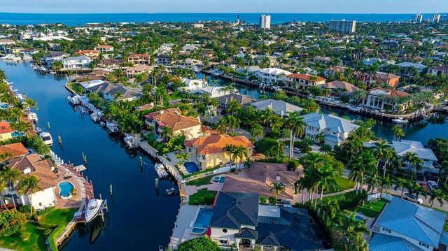 2317 NE 28th Court, Lighthouse Point, FL 33064