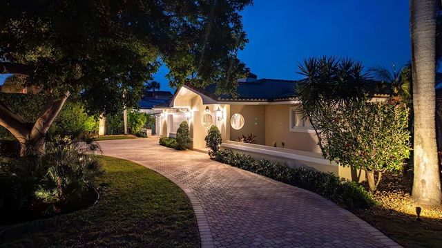 2317 NE 28th Court, Lighthouse Point, FL 33064