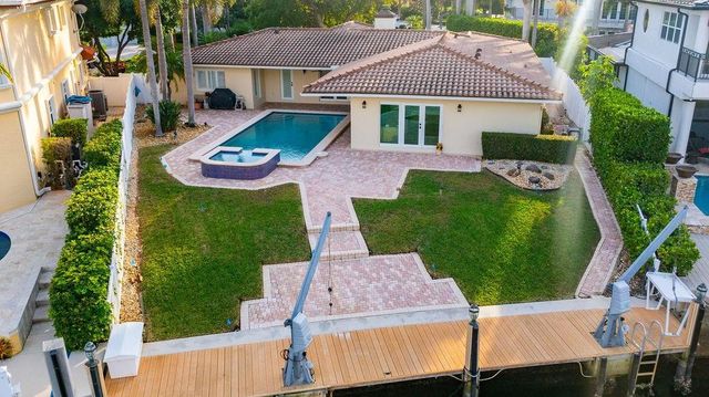 2317 NE 28th Court, Lighthouse Point, FL 33064