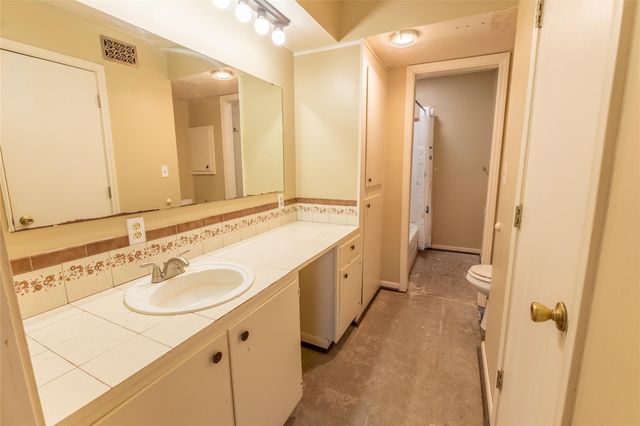 11 Cherry Hill Drive, Coldspring, TX 77331