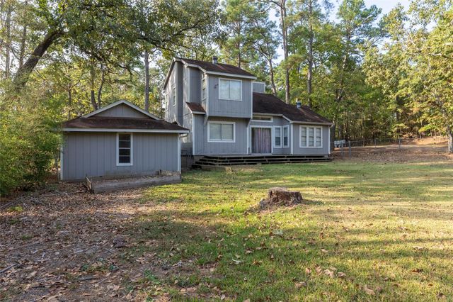 11 Cherry Hill Drive, Coldspring, TX 77331