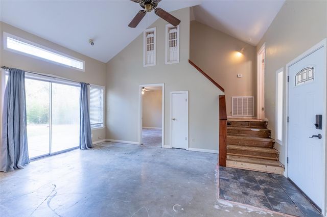 11 Cherry Hill Drive, Coldspring, TX 77331