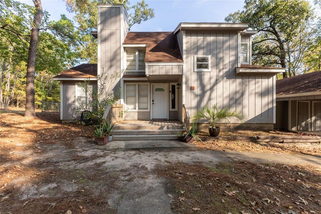 11 Cherry Hill Drive, Coldspring, TX 77331