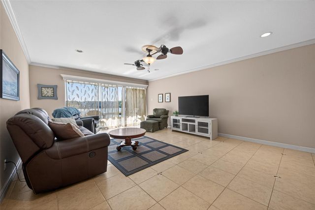 15575 Marina Drive 217C, Conroe, TX 77356