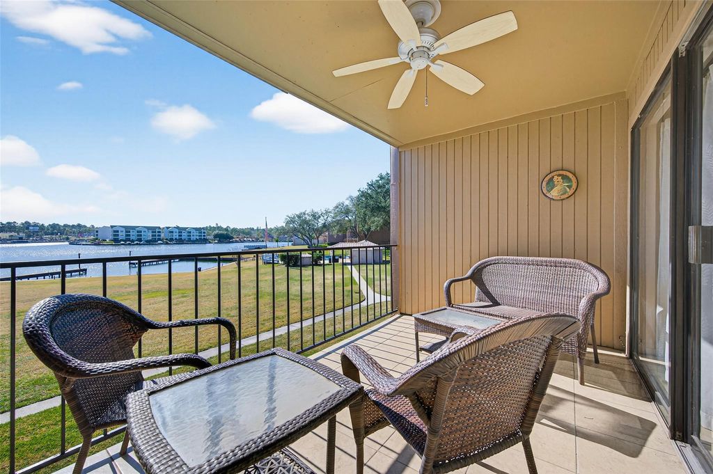 15575 Marina Drive 217C, Conroe, TX 77356