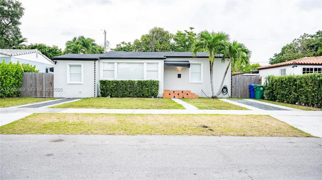 4821 SW 5th St, Miami, FL 33134