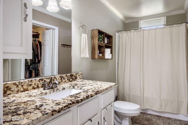 4305 Vida Shaw Road, New Iberia, LA 70563