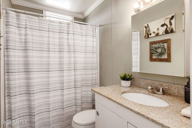 4305 Vida Shaw Road, New Iberia, LA 70563