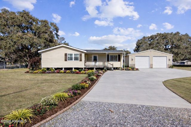 4305 Vida Shaw Road, New Iberia, LA 70563