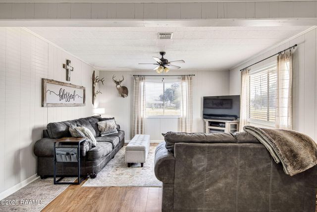 4305 Vida Shaw Road, New Iberia, LA 70563