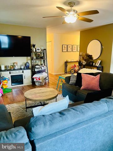 62 HOLSTONE LN, Willingboro, NJ 08046