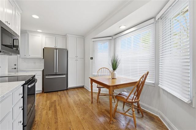 3600 W 84th Terrace, Prairie Village, KS 66206