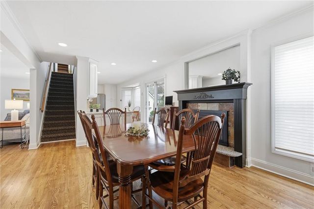 3600 W 84th Terrace, Prairie Village, KS 66206