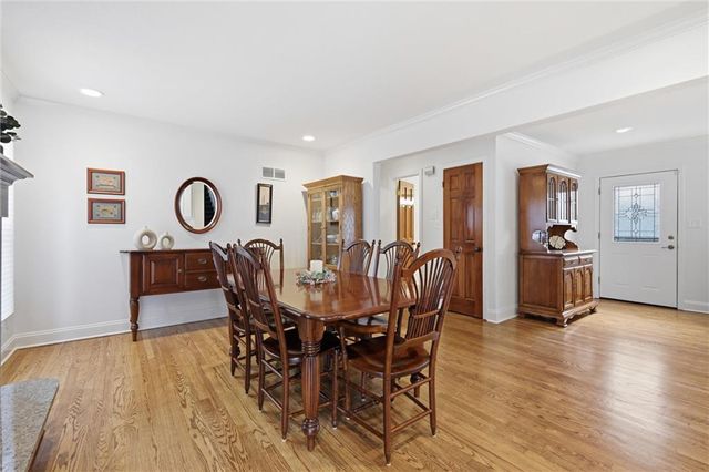 3600 W 84th Terrace, Prairie Village, KS 66206