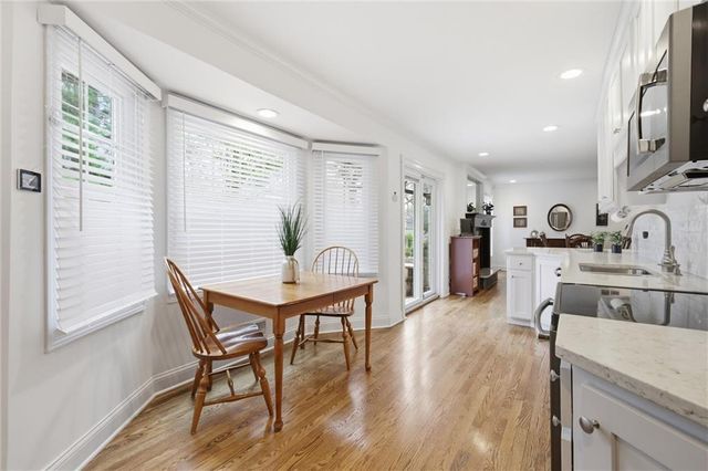 3600 W 84th Terrace, Prairie Village, KS 66206