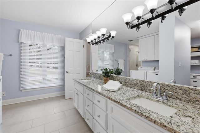 3600 W 84th Terrace, Prairie Village, KS 66206