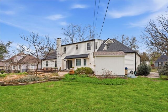 3600 W 84th Terrace, Prairie Village, KS 66206