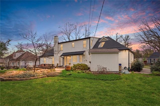 3600 W 84th Terrace, Prairie Village, KS 66206
