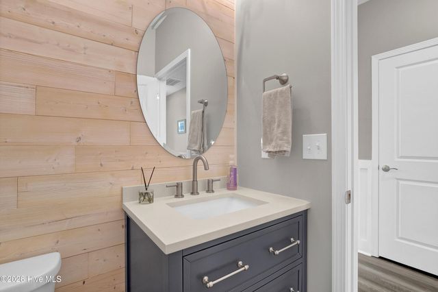 111 Colonial Heights Drive, Hampstead, NC 28443