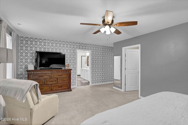111 Colonial Heights Drive, Hampstead, NC 28443