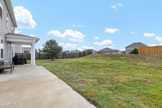 111 Colonial Heights Drive, Hampstead, NC 28443