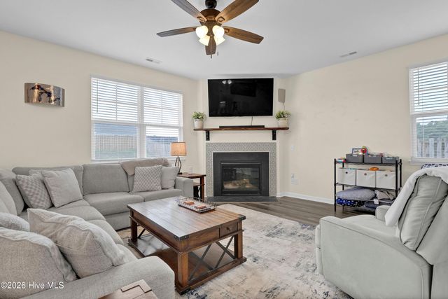 111 Colonial Heights Drive, Hampstead, NC 28443