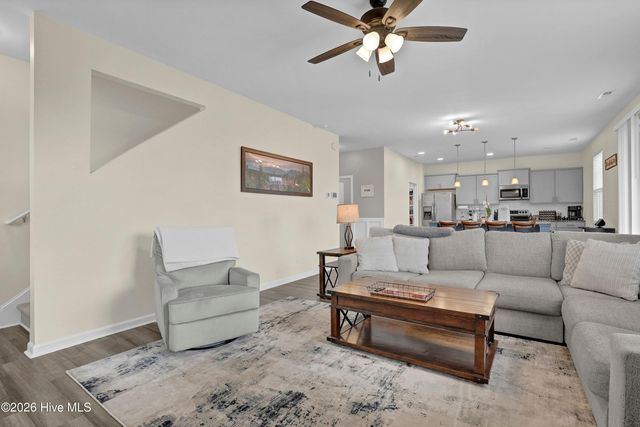 111 Colonial Heights Drive, Hampstead, NC 28443