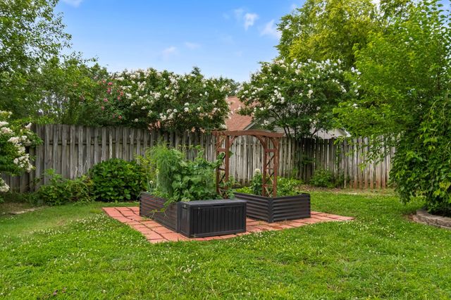 3706 Maple Ln, Murfreesboro, TN 37129