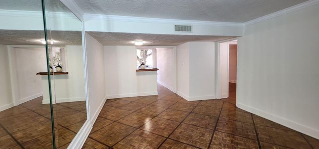2727 Briarhurst Drive 1, Houston, TX 77057