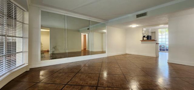 2727 Briarhurst Drive 1, Houston, TX 77057