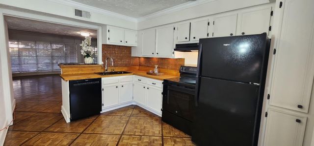 2727 Briarhurst Drive 1, Houston, TX 77057